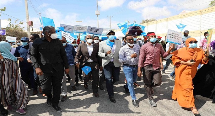 التوتر السياسي في الصومال ينفتح على سيناريوهات قاتمة