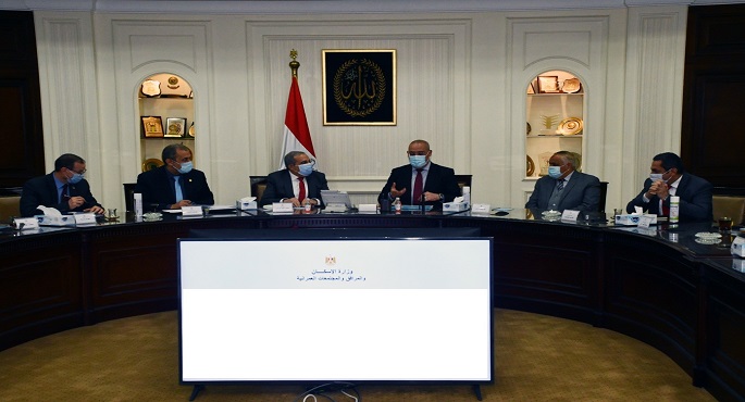 وزيرا الإسكان والإنتاج الحربي ورئيس العربية للتصنيع يبحثون سبل التعاون لتوفير مهمات ومستلزمات تنفيذ مشروعات المبادرة الرئاسية “حياة كريمة”