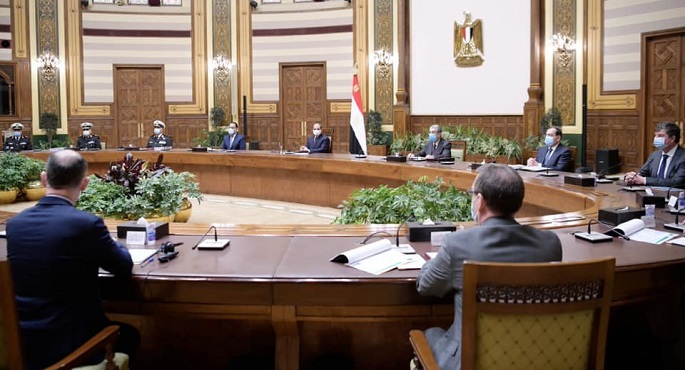 بالصور.. الرئيس السيسي يلتقي الرؤساء التنفيذيين لعدد من الشركات البلجيكية
