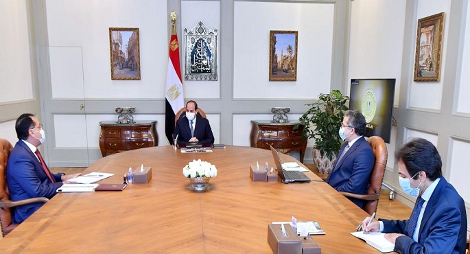 الرئيس السيسي يوجه بمواصلة العمل في مشروعات قطاعي السياحة والآثار على مستوى الجمهورية