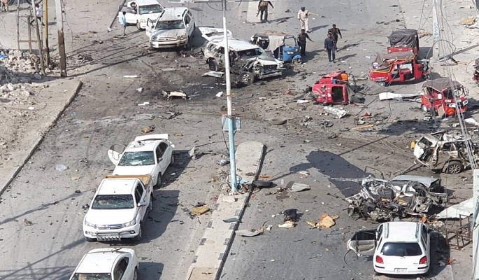 بالصور .. تفجير انتحاري قرب القصر الرئاسي في العاصمة الصومالية مقديشو