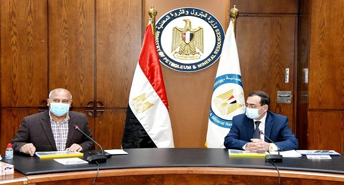 بالصور .. وزيرا البترول والنقل يبحثان التعاون فى مجال استغلال التسهيلات البترولية بموانىء الاسكندرية