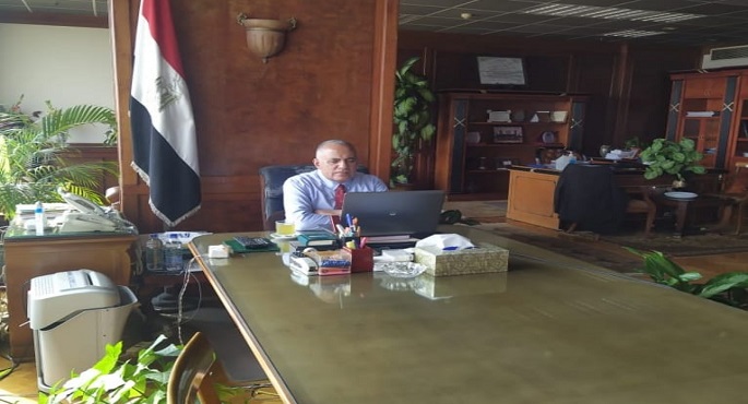 وزير الري يتابع الموقف المائي ومعدلات تنفيذ المشروعات بالمحافظات