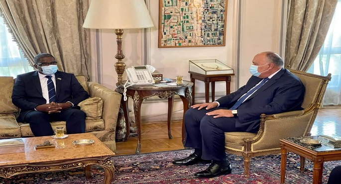 بالصور.. شكري ونظيره بجزر القمر يتباحثان حول العلاقات الثنائية والموضوعات القارية والإقليمية