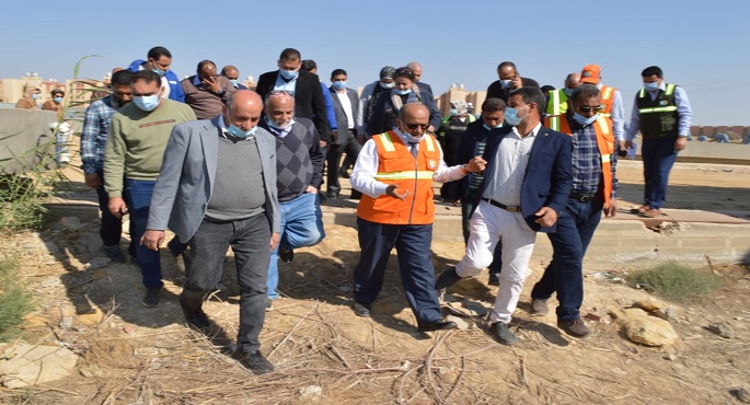 بالصور.. وزير الإسكان: إنشاء محطة جديدة لتنقية مياه الشرب بالفيوم بتكلفة 320 مليون جنيه