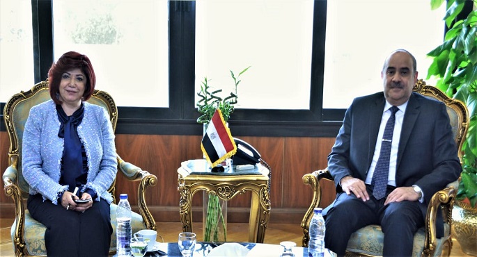 بالصور .. وزير الطيران يلتقى رئيسا لجنتي السياحة و الشباب بمجلس النواب وعدد من أعضاء المجلس الموقر