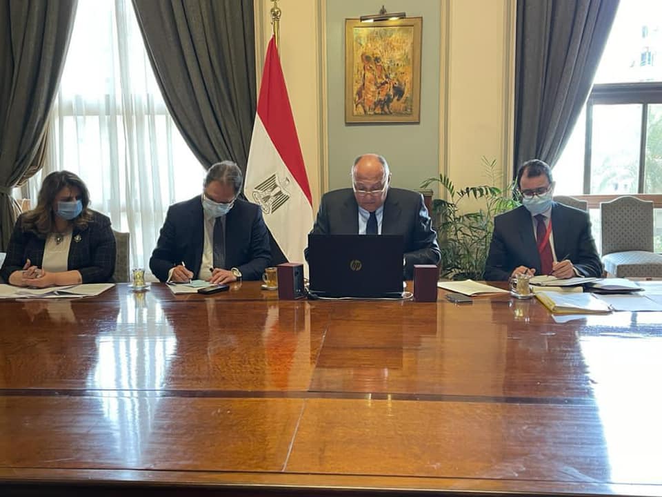 بالصور.. وزير الخارجية يشارك في قمة مجلس السلم والأمن الأفريقى