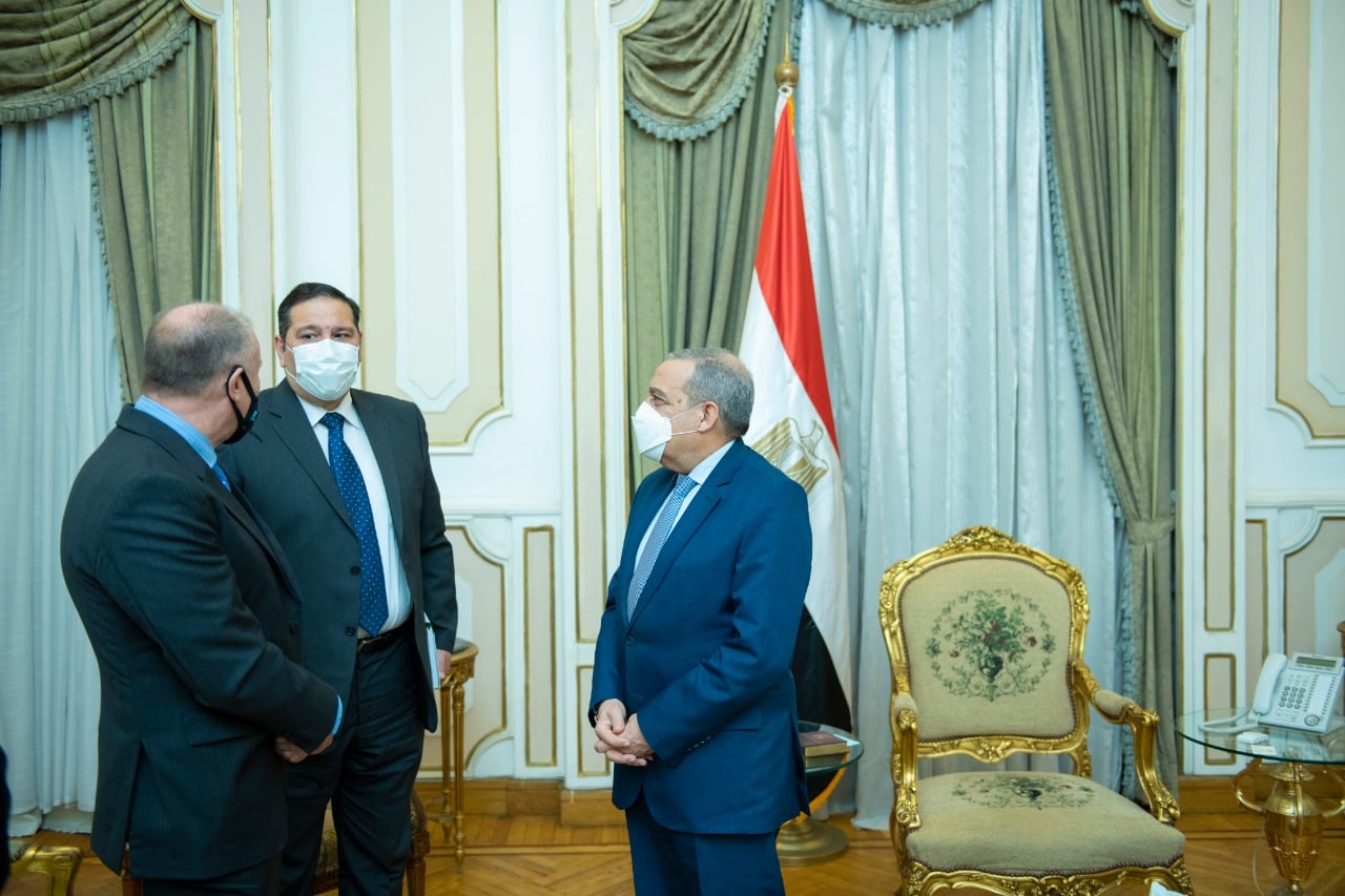 بالصور.. وزيرالإنتاج الحربي وسفير أستراليا يبحثان أوجه التعاون المشترك في مجالات التصنيع المختلفة
