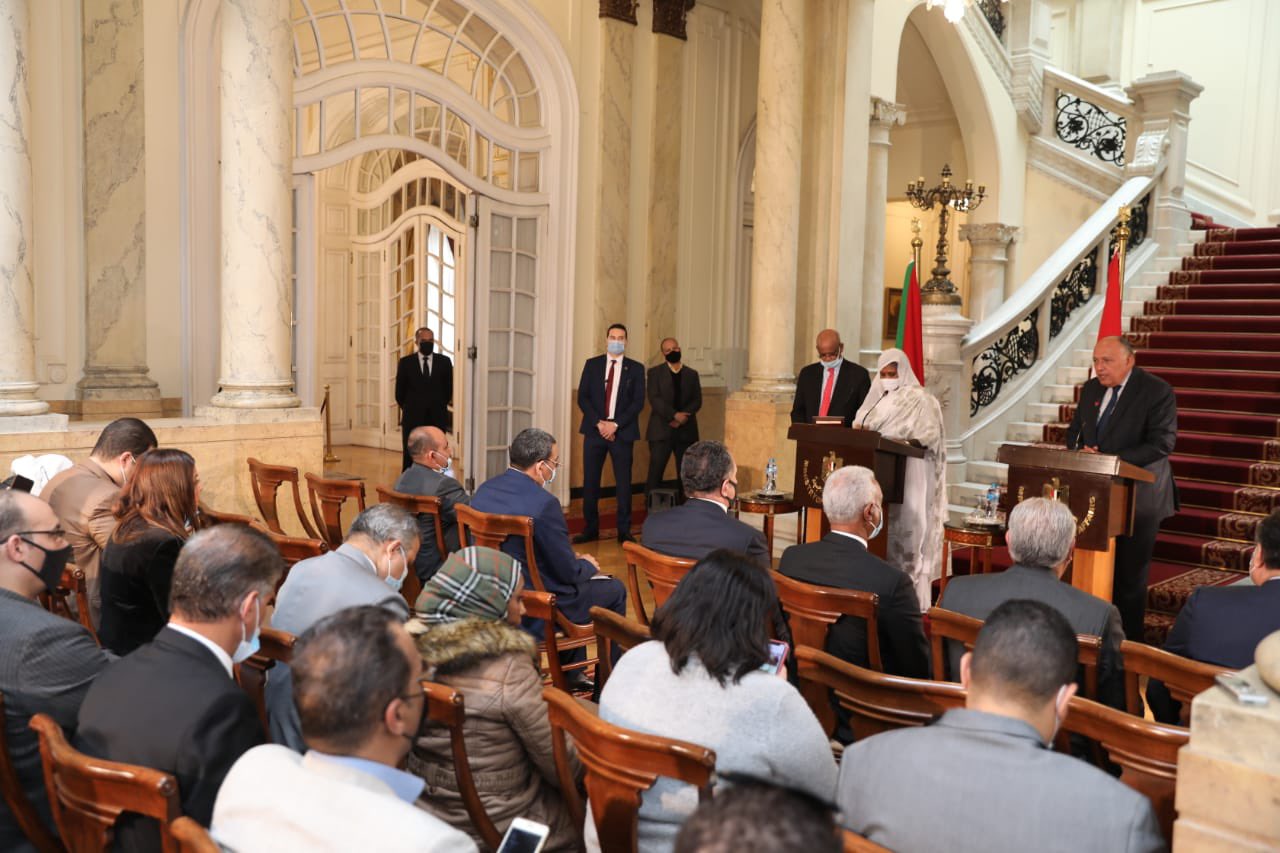 بالفيديو والصور.. خلال مؤتمر صحفى مشترك.. شكري ونظيرته السودانية يؤكدان عمق علاقات التعاون بين البلدين