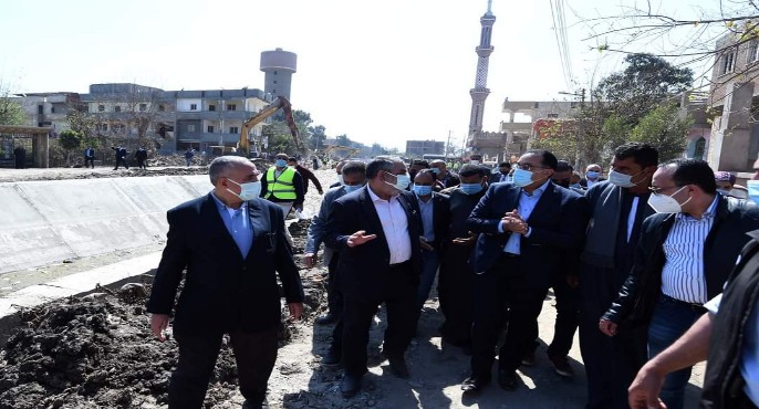 بالصور .. رئيس الوزراء يواصل جولته بمحافظة المنوفية بتفقد مشروع تبطين الترع بالباجور