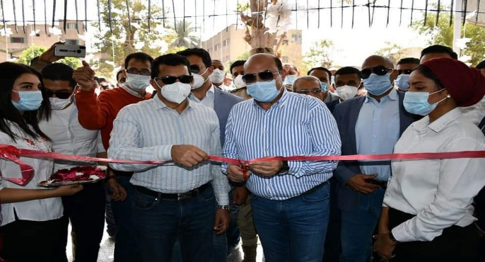 بالصور .. وزير الرياضة يفتتح أعمال تطوير نادي التجديف والرياضات المائية بأسوان