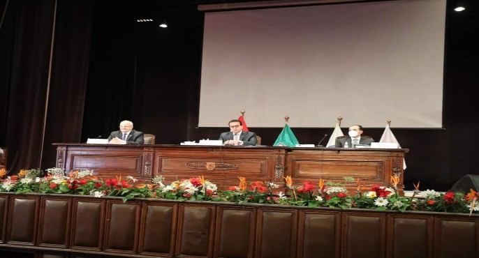 بالصور .. وزير التعليم العالي يوجه بالشكر لعناصر المنظومة التعليمية لنجاح تنظيم امتحانات الفصل الدراسي الأول