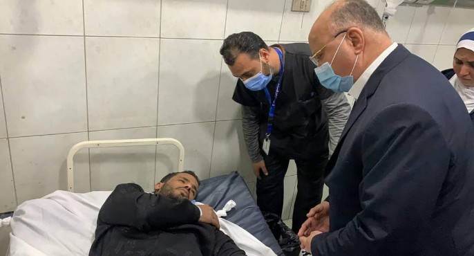 بالصور .. محافظ القاهرة: خروج 18 حالة من مصابي عقار جسر السويس و6 حالات يتلقون العلاج