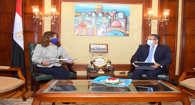 وزيرة الهجرة تبحث مع وزير السياحة والآثار آليات التعاون لتنظيم برامج سياحية للمصريين بالخارج