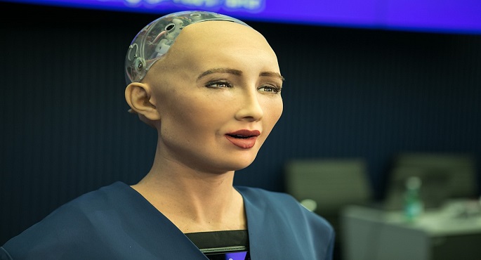 بيع قطعة فنية رقمية من صنع الروبوت صوفيا في مزاد بنحو 700 ألف دولار