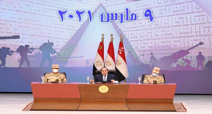 بالصور.. الرئيس السيسي يلتقي قادة وضباط وضباط صف وجنود القوات المسلحة بمناسة يوم الشهيد