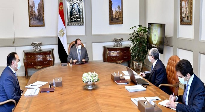 الرئيس السيسي يتابع موقف التغذية الكهربائية للمشروع القومي لتنمية سيناء وتطوير الريف المصري