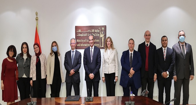 بالصور .. وزير الاتصالات يعلن عن طرح تخصصات جديدة ضمن مبادرة”بُناة مصر الرقمية”