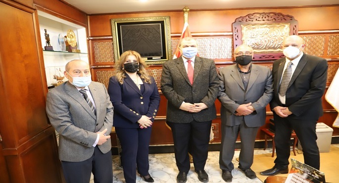 سعفان يلتقي اتحاد المصريين في أوروبا .. ويشيد بمبادرة “سجل نفسك” الخاصة بالمصريين في الخارج