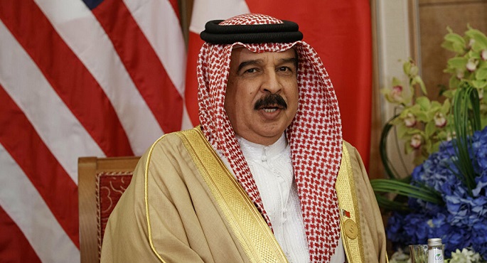 ملك البحرين يعزي الرئيس السيسي في ضحايا حادث قطاري سوهاج
