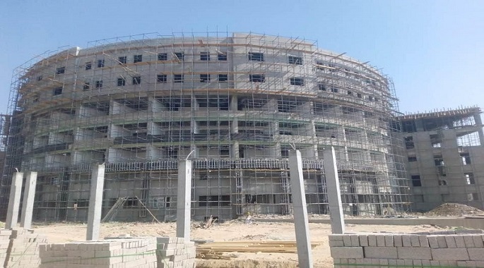 بالصور .. الجزار : الانتهاء من الهيكل الخرساني وبدء التشطيبات لمستشفى “الأورمان للأطفال” بمدينة سوهاج الجديدة