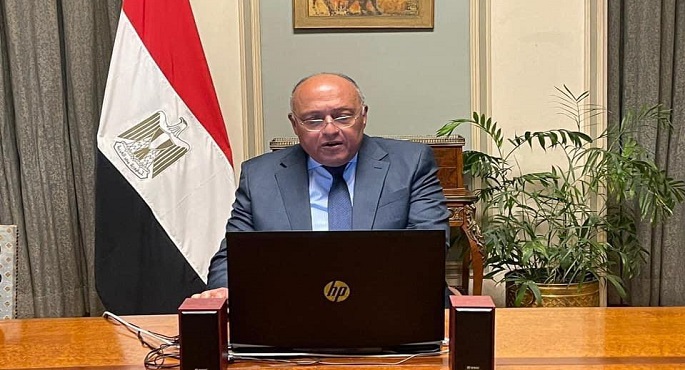 وزير الخارجية يصدر توجيهات للسفارة المصرية بأوكرانيا بالتواصل مع الجالية لحثهم على عدم التواجد بمناطق الخطر