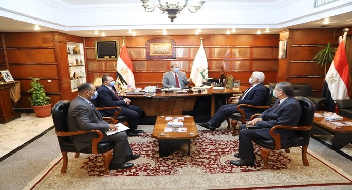 وزير القوى العاملة يبحث مع هيئة التأمين الاجتماعي توفير الرعاية للعمالة غير المنتظمة