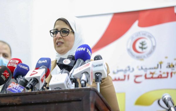 وزيرة الصحة توجه الشكر للرئيس السيسي لدعمه الأطقم الطبية