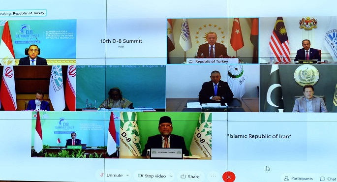 قمة الثمان الإسلامية تؤكد أهمية الاستثمار فى الشباب وتطالب بضرورة تأمين لقاح كورونا لشعوبها
