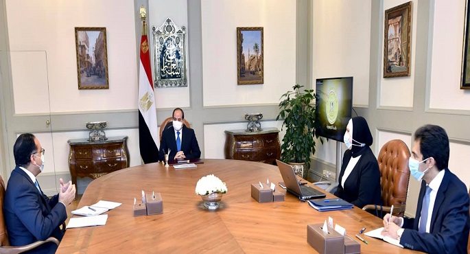 الرئيس السيسي يوجه بصياغة مخطط متكامل لتطوير القطاع الصناعي بالدولة على نحو شامل يتضمن التجمعات الصناعية الحالية