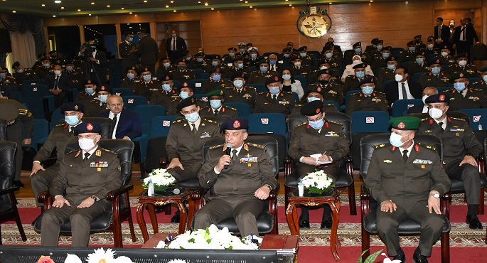 بالفيديو والصور.. وزير الدفاع يشهد مناقشة البحث الرئيسى لأكاديمية ناصر العسكرية العليا