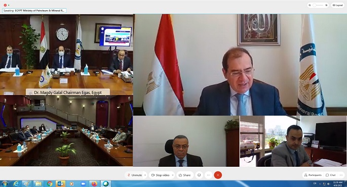 البترول: تشغيل أول محطة متنقلة لتموين السيارات العاملة بالغاز الطبيعي