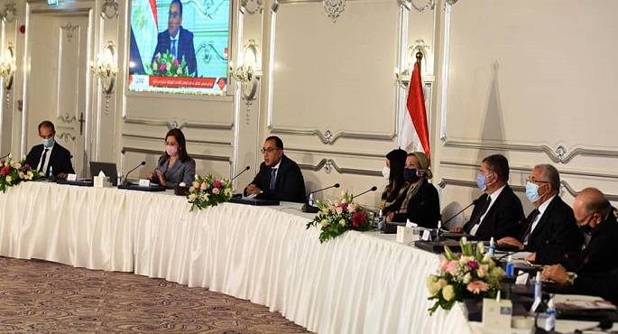 بلومبرج تبرز خطة الحكومة المصرية لتعزيز نمو القطاع الخاص وزيادة الصادرات
