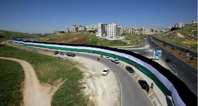 الأردن يسعى لدخول جينيس بـ”أطول علم في العالم” احتفالا بمئوية تأسيس المملكة