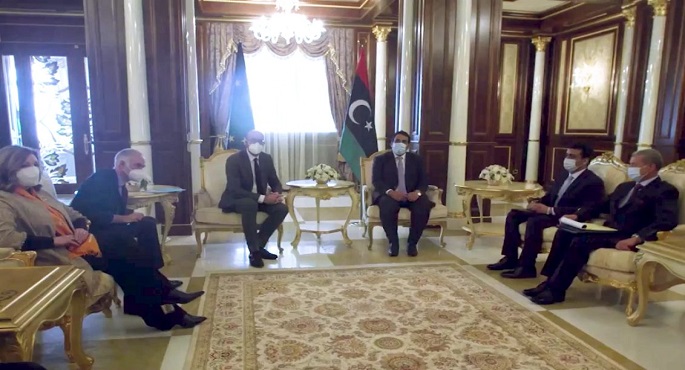 رئيس “الرئاسي الليبي” يجدد التأكيد على الالتزام بإجراء الانتخابات في ديسمبر المقبل