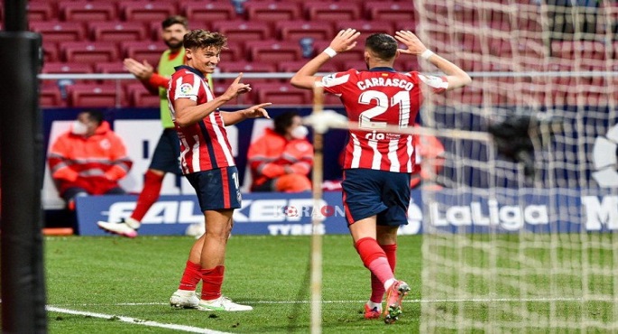 أتلتيكو مدريد يستعيد صدارة الدوري الإسباني بفوزه على هويسكا بهدفين للاشيئ