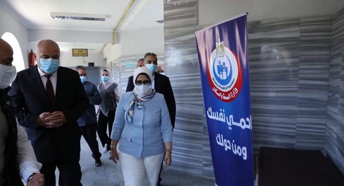 وزيرة الصحة تشيد بمستوى الخدمات الطبية المقدمة للمرضى بـ”حميات قنا”