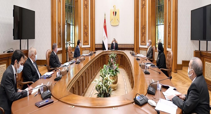 الرئيس السيسي يوجه بتوطين صناعة السيارات الكهربائية في مصر بشكل متكامل