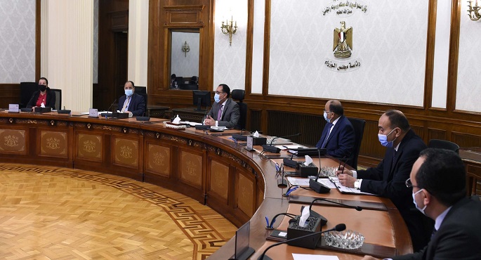 فى اجتماع برئاسته .. رئيس الوزراء يوجه ببدء التشغيل التجريبي لمنظومة جمع ونقل ونظافة الشوارع في 4 محافظات
