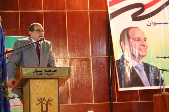 بالصور.. وزير القوى العاملة يجوب 3 محافظات بالصعيد لرعاية الفئات الأكثر احتياجا