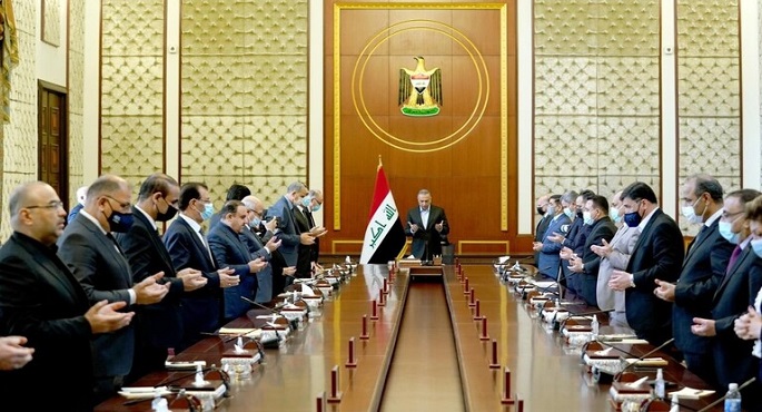 بعد حادثة حريق المستشفى .. الكاظمي يوجه بوقف وزير الصحة ومحافظ بغداد وإحالتهما للتحقيق