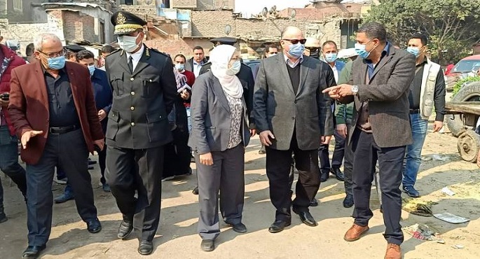 محافظ القاهرة يوجه رؤساء الأحياء بتطبيق الإجراءات الاحترازية خلال شهر رمضان بمنتهى الحزم