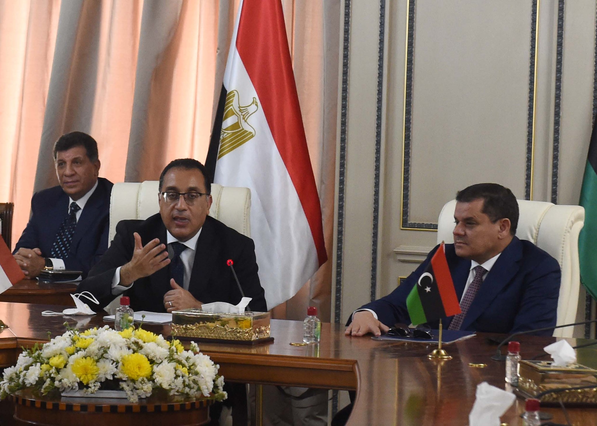 الاتفاق على بدء التحضير للاجتماعات المقبلة للجنة العليا المشتركة بين مصر وليبيا