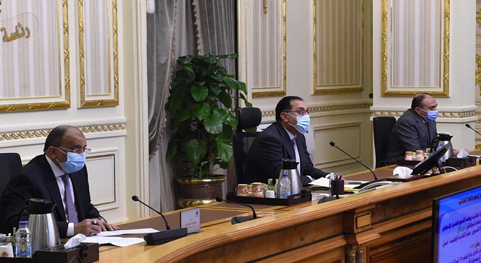 رئيس الوزراء يوجه المحافظين بالتأكد من توافر السلع بأسعار مخُفضة بالتزامن مع شهر رمضان