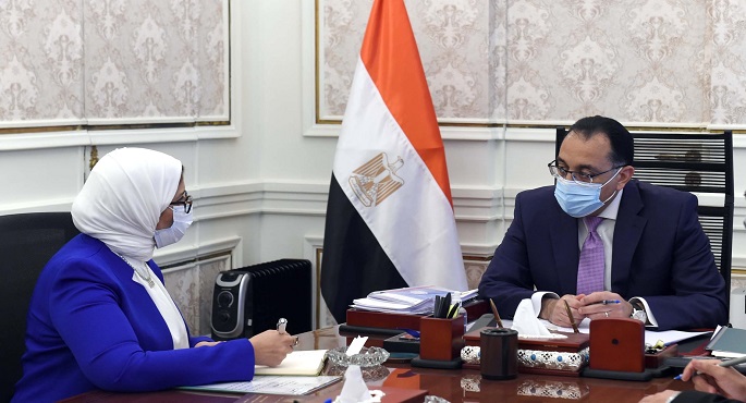 رئيس الوزراء يتابع مع وزيرة الصحة موقف تنفيذ المنشآت الصحية بـ”حياة كريمة”