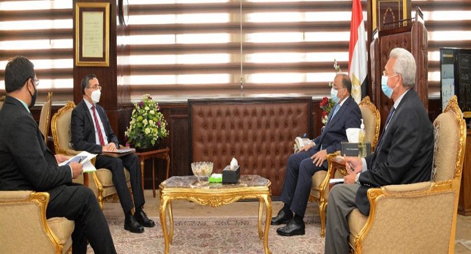 بالصور.. وزير التنمية المحلية يبحث مع سفير الهند الجديد بالقاهرة مجالات التعاون المستقبلية بين الجانبين