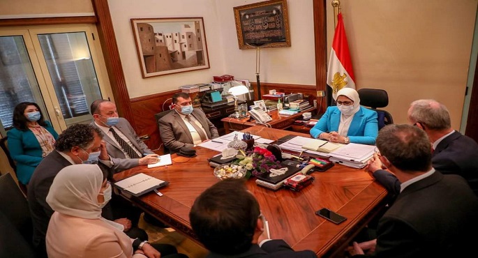 بالصور.. وزيرة الصحة تستقبل نائب رئيس اللجنة الدولية للصليب الأحمر