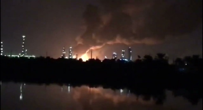 مسيرة جديدة تستهدف مصفاة الزاوية غربى ليبيا