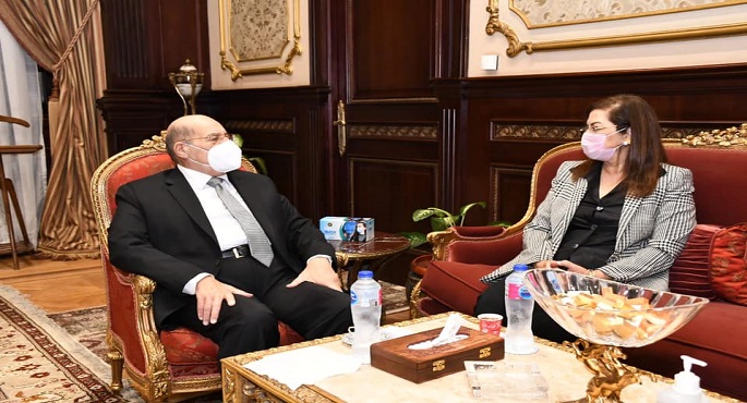 وزيرة التخطيط والتنمية الاقتصادية تلتقي رئيس مجلس الشيوخ