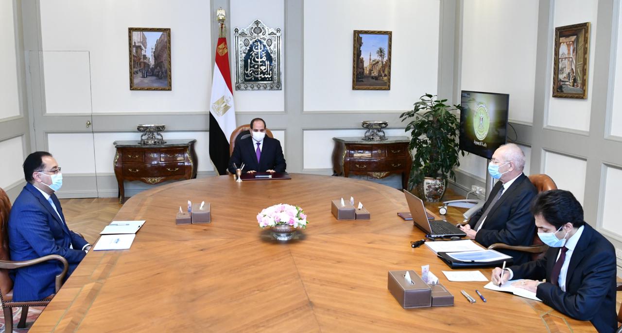 الرئيس السيسي يستعرض الموقف التنفيذي للمشروعات الحالية والمستقبلية بالمنطقة الاقتصادية لقناة السويس